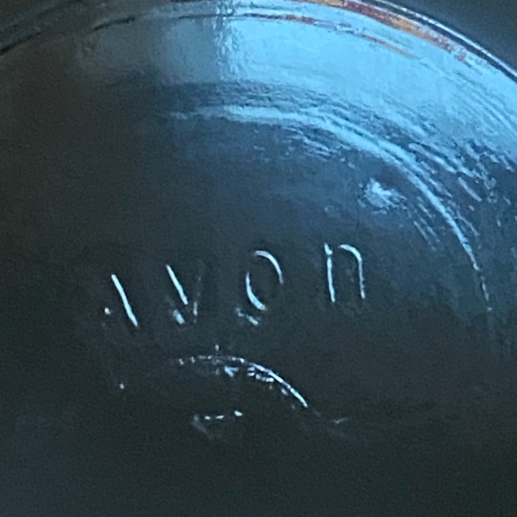 Vintage Avon glass trinket box/urn - Picture 7 of 9